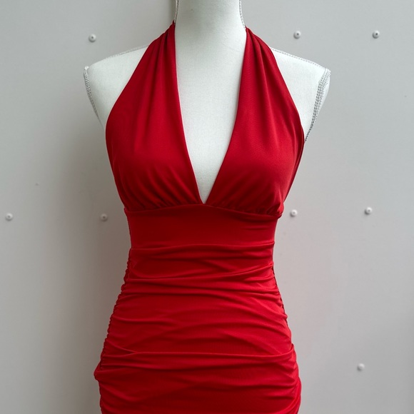Gorgeous Red Halter Dress - Picture 2 of 7
